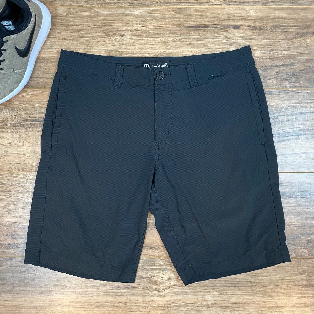 Travis Mathew Golf Chino Short Micro Strip‎ Black/Gray Men's Size 34